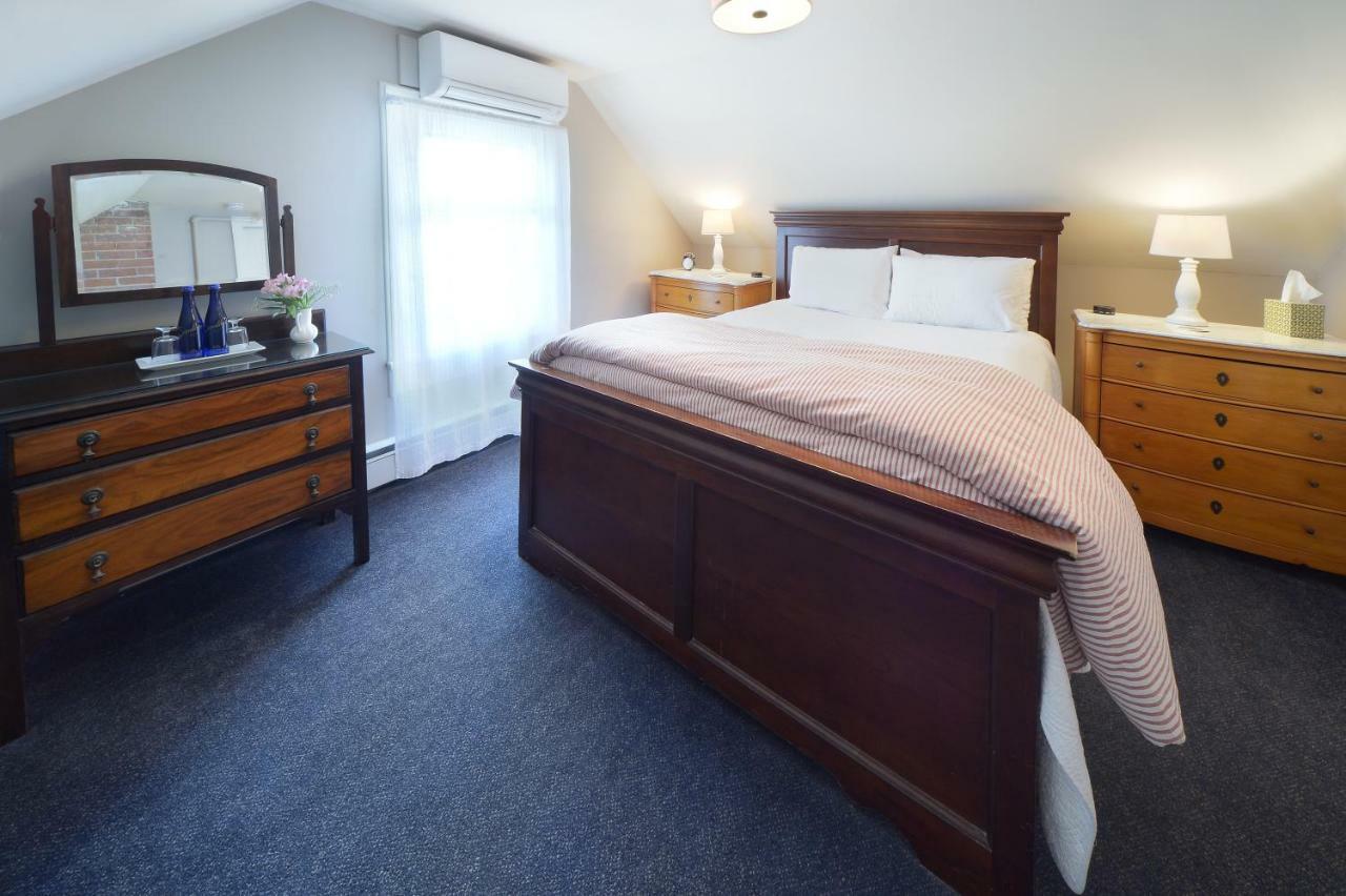 The Springwater Bed And Breakfast ซาราโทกาสปริงส์ ภายนอก รูปภาพ