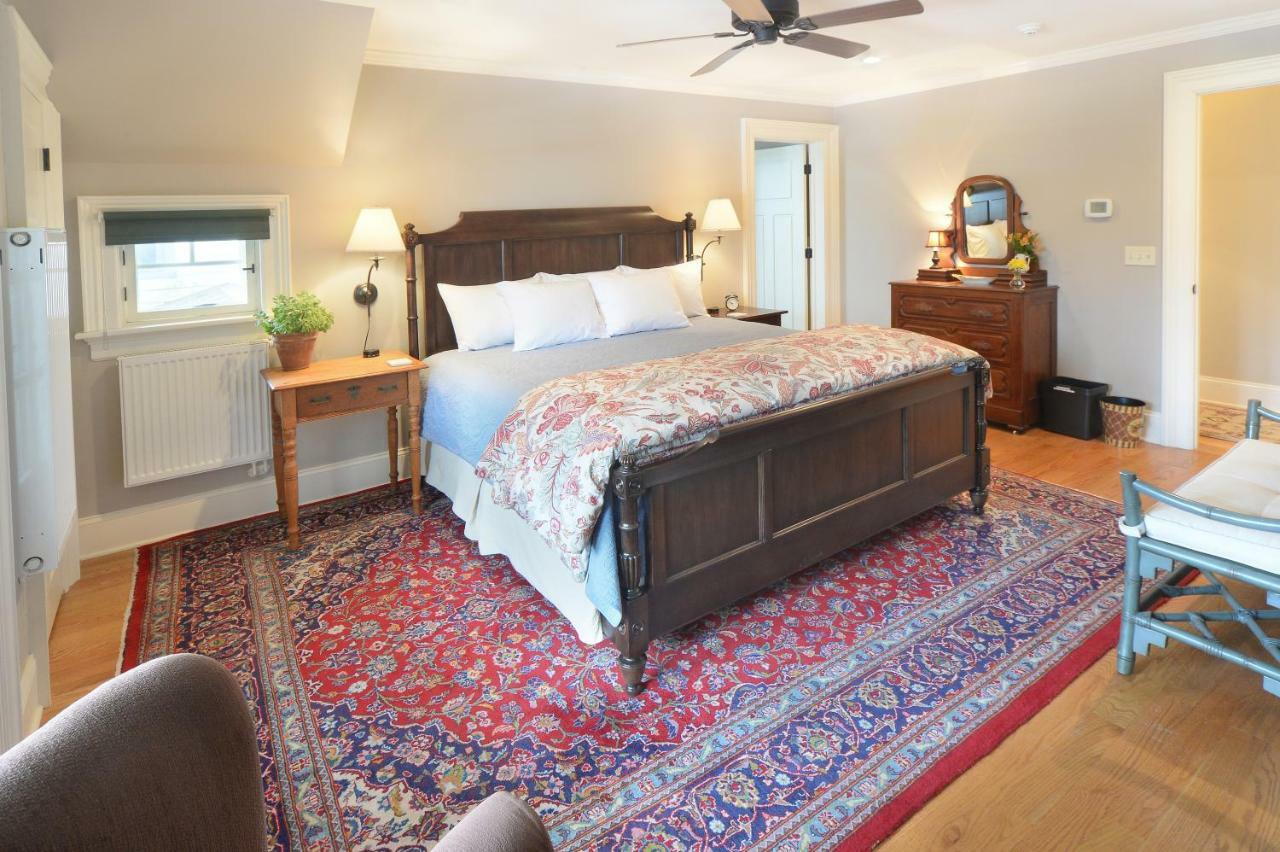 The Springwater Bed And Breakfast ซาราโทกาสปริงส์ ภายนอก รูปภาพ