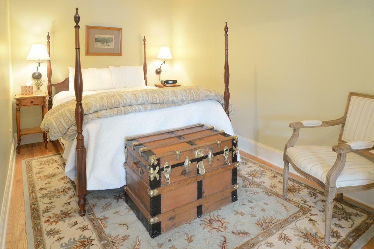 The Springwater Bed And Breakfast ซาราโทกาสปริงส์ ภายนอก รูปภาพ