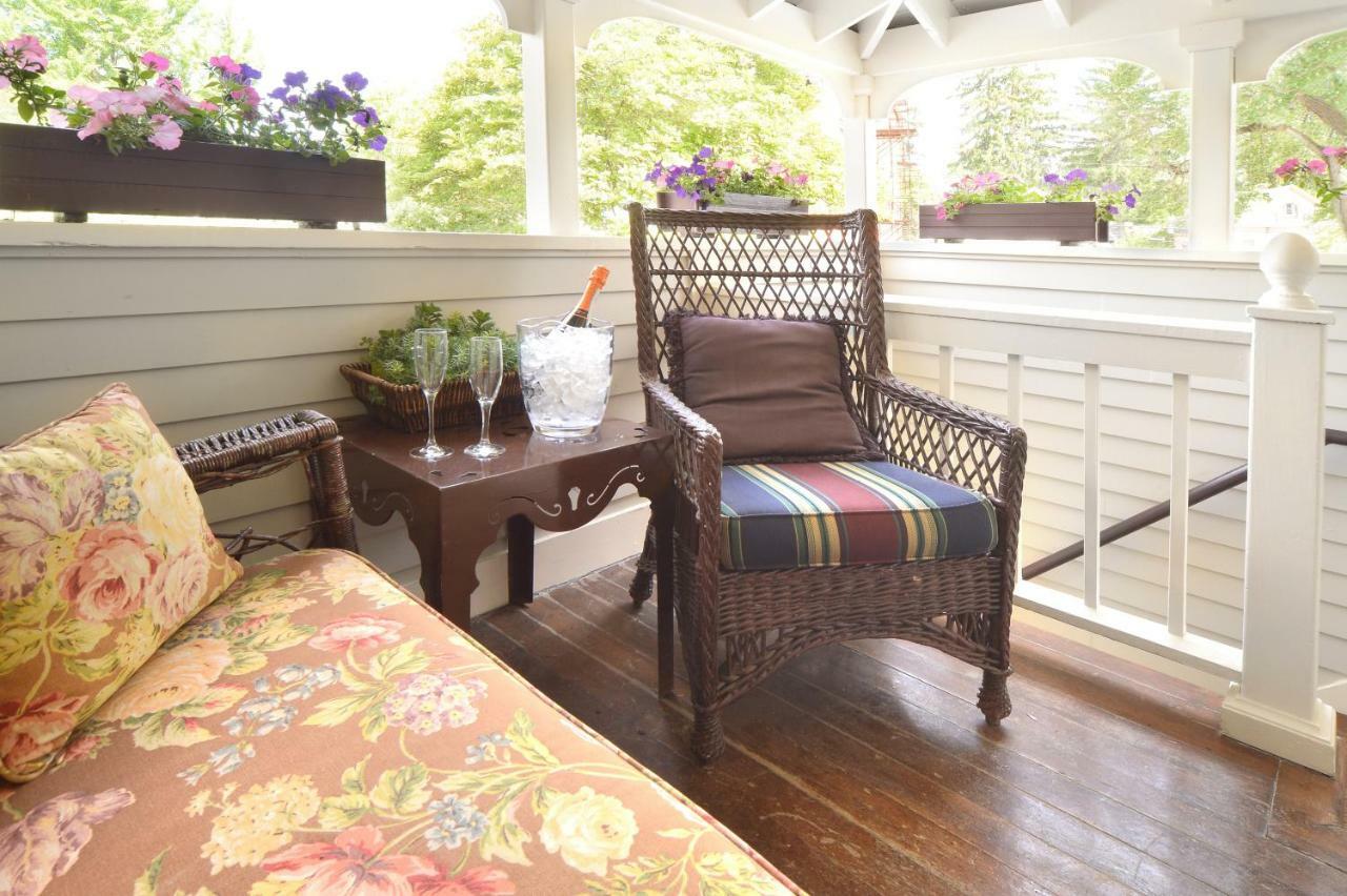 The Springwater Bed And Breakfast ซาราโทกาสปริงส์ ภายนอก รูปภาพ