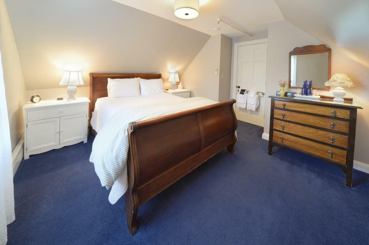 The Springwater Bed And Breakfast ซาราโทกาสปริงส์ ภายนอก รูปภาพ
