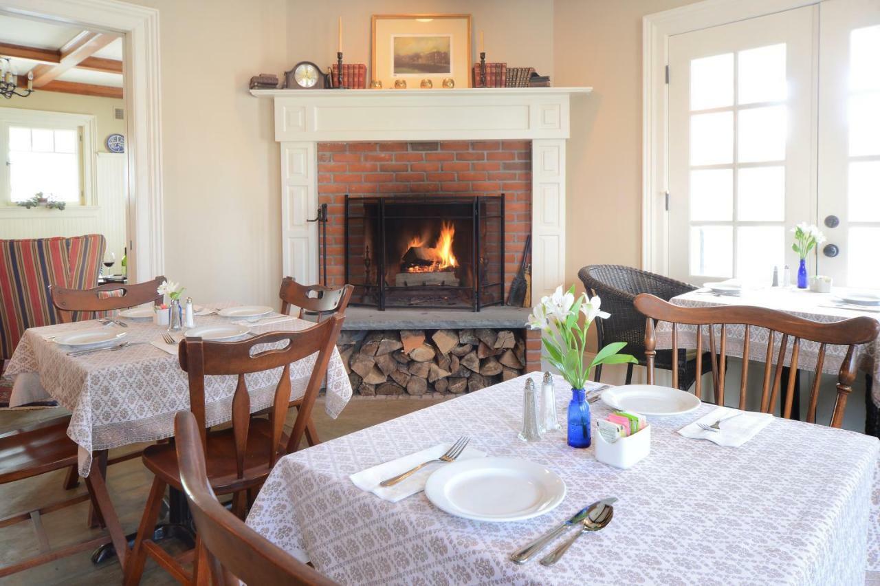 The Springwater Bed And Breakfast ซาราโทกาสปริงส์ ภายนอก รูปภาพ