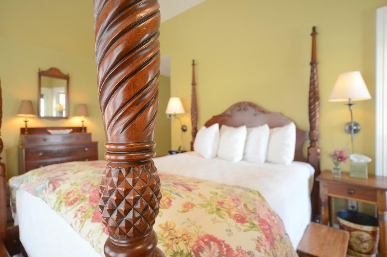 The Springwater Bed And Breakfast ซาราโทกาสปริงส์ ภายนอก รูปภาพ