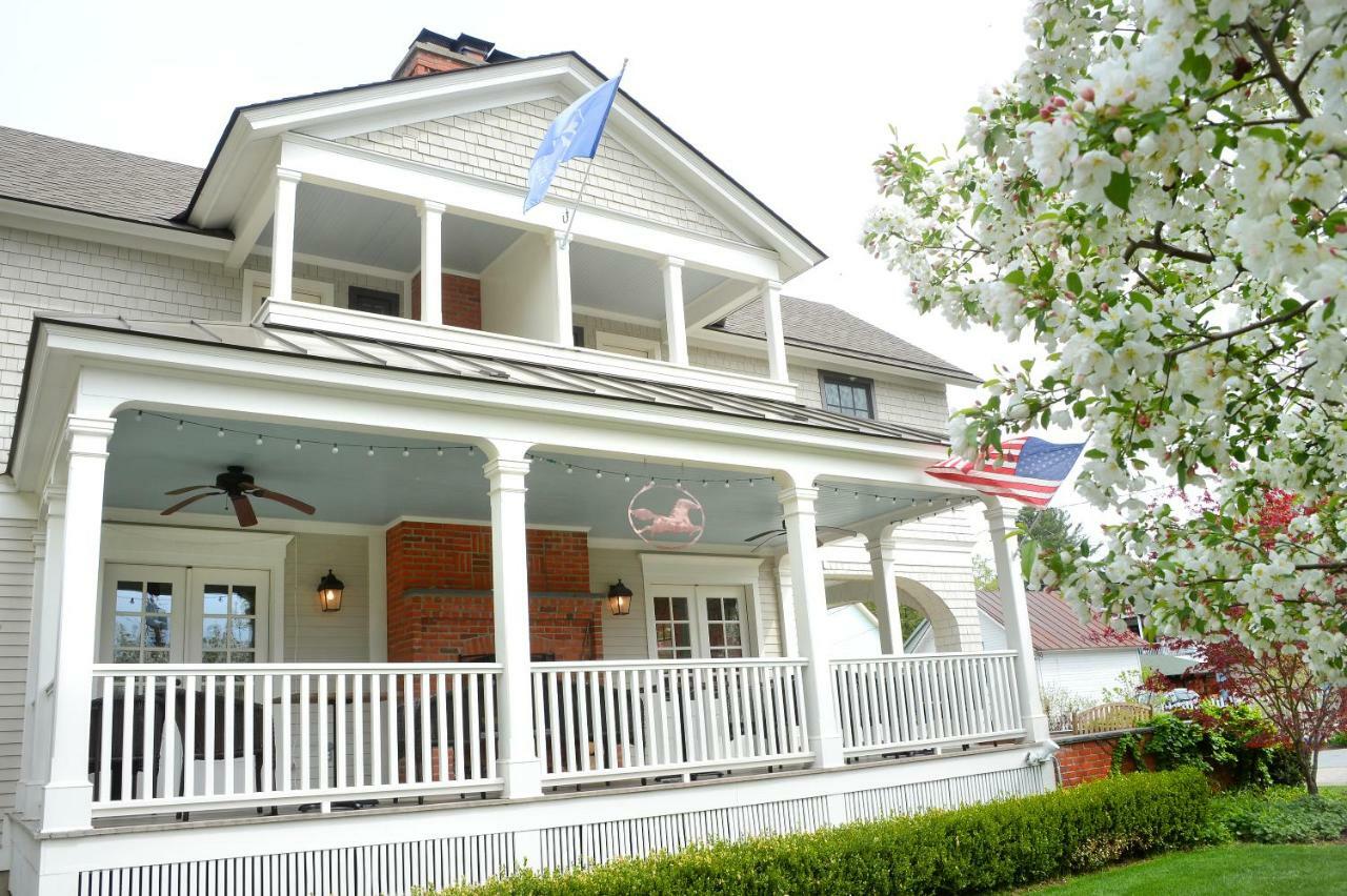 The Springwater Bed And Breakfast ซาราโทกาสปริงส์ ภายนอก รูปภาพ