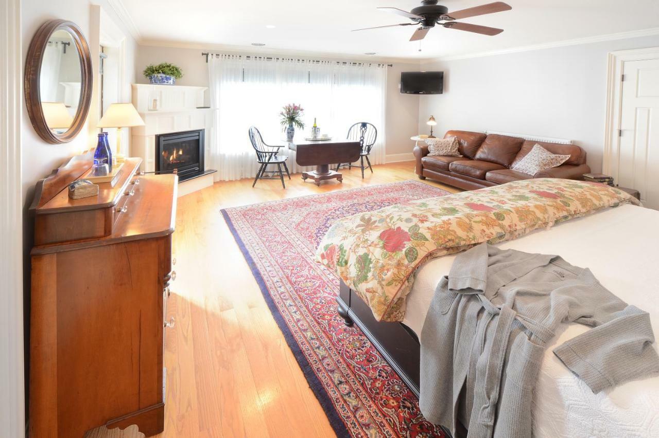 The Springwater Bed And Breakfast ซาราโทกาสปริงส์ ภายนอก รูปภาพ