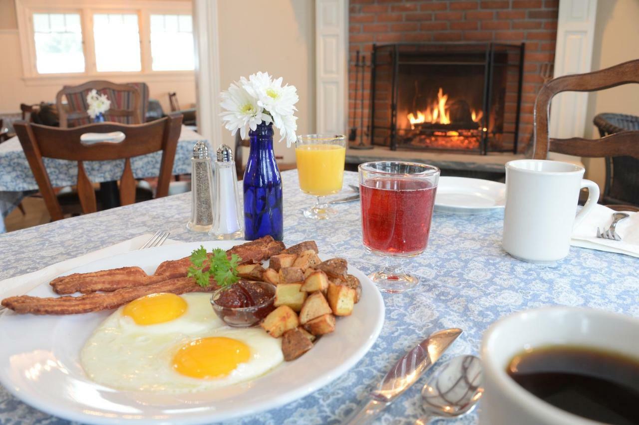 The Springwater Bed And Breakfast ซาราโทกาสปริงส์ ภายนอก รูปภาพ